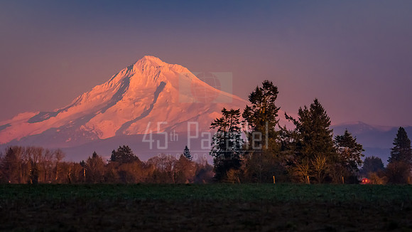 Did I hear someone say "Alpenglow on Mount Hood"?