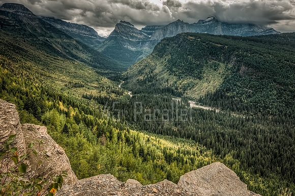 McDonald Valley and McDonald Creek overlook from Going to the Sun Road